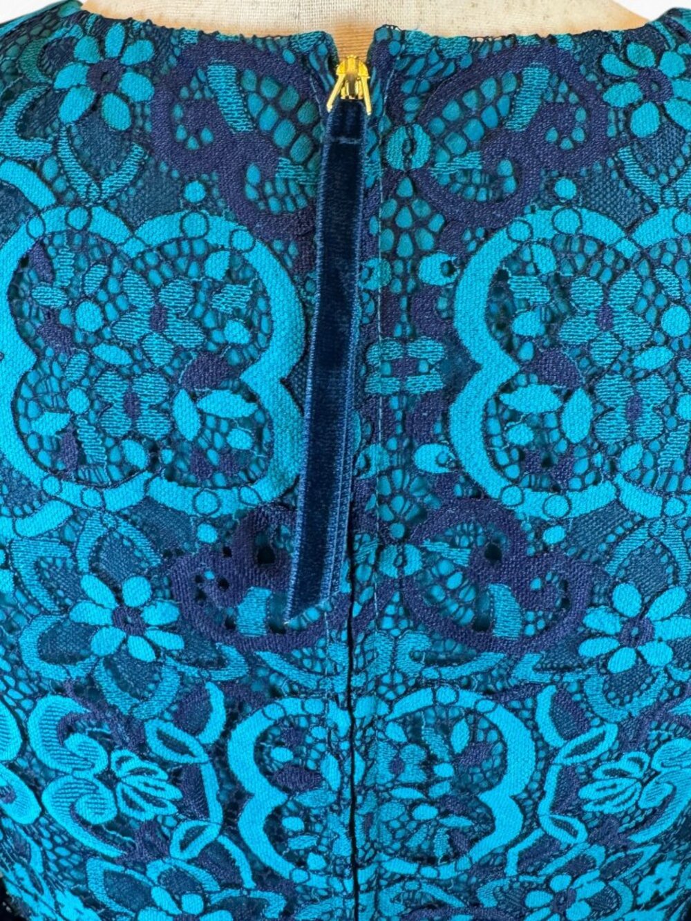 Lilly Pulitzer Georgi Lace Shift Dress Size 12 Valencia Teal Navy Carnival Lace - Picture 6 of 10